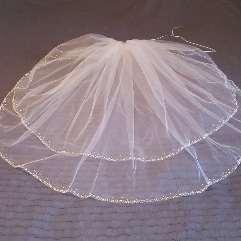 Short veil 2 Tiered white bridal  with beading and bling